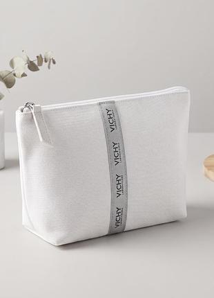 Косметичка белая с логотипом vichy, брендированная сумочка для косметики, 26,5х15,5 см
​