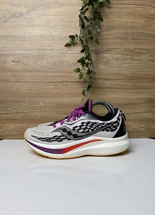 Жіночі бігові кросівки saucony розмір 40