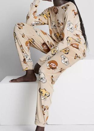 Піжама жіноча primark disney король лев велюрова  розмір s