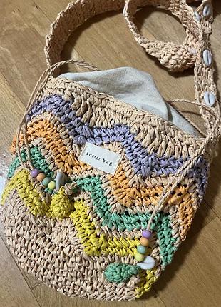 Літня плетена сумка zara кросбоді з мушельками. текстильний мішечок на затяжці. яскраве плетіння, ідеальна для пляжу!