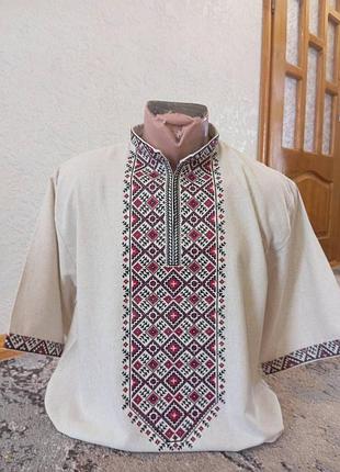 Чоловіча вишиванка “рубіновий оберіг” з коротким рукавом
