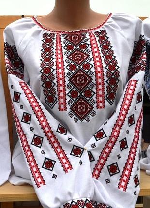 Жіноча вишита сорочка "етніка"