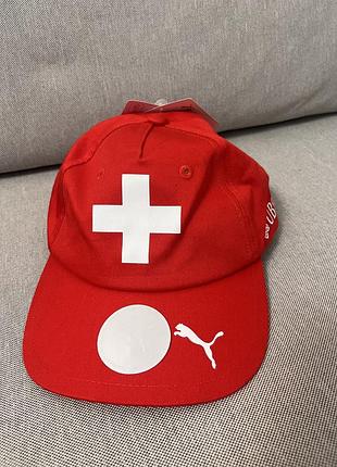 Бейсболка puma x ubs switzerland червона snapback