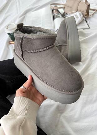 Ugg classic ultra mini platform premium натуральна замша сірі уггі 7