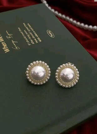 Красивые серьги