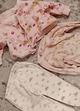 Комплект одягу для новонароджених дівчаток.ціна за 3 комплекти