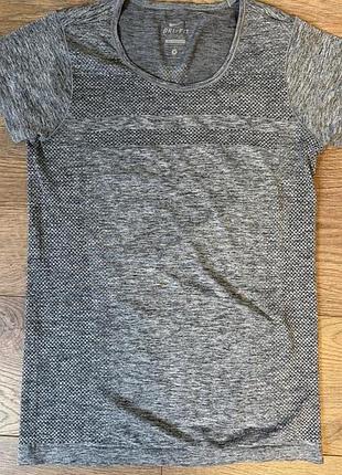 Спортивна футболка nike для бігу сіра, розмір xs