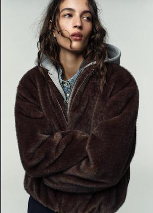 Шубa zara з капюшоном