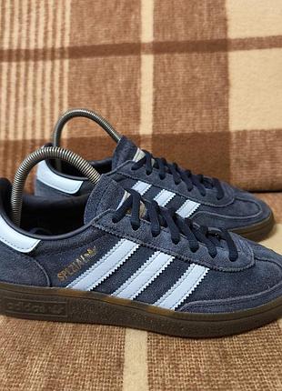 Кроссовки adidas spezial