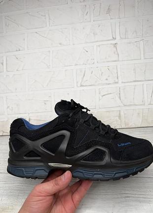 Крутые черные кроссовки lowa gorgon gtx gore-tex