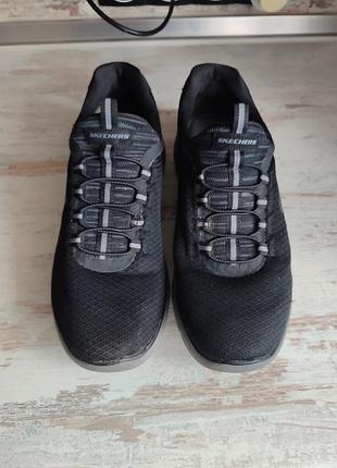 Кросівки skechers чорні текстильні без шнурків з memory foam