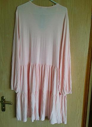 Новое суперстрейч. платье "boohoo" р. 52 7