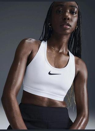 Топ nike спортивний