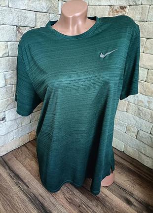 Женская спортивная футболка l,xl nike