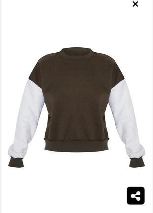 Свободный свитер цвета хаки с контрастными рукавами4 фото