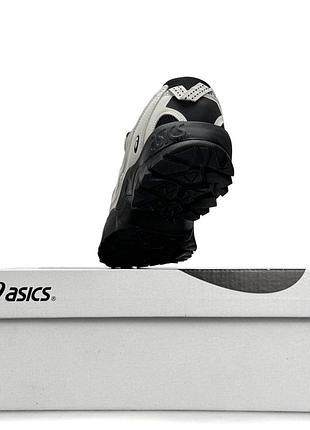 Asics gel-pickax white on black 3
