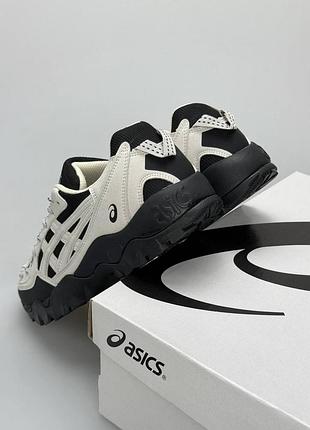 Asics gel-pickax white on black 2