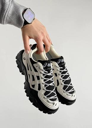 Asics gel-pickax white on black 3