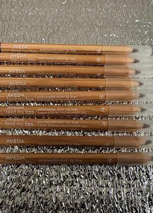 Олівець для губ aveda feed my lips pure nourish-mint lip liner