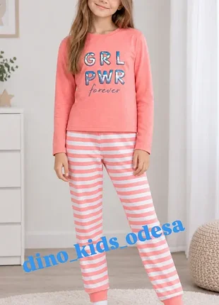Тепла флісова піжама для дівчинки від primark