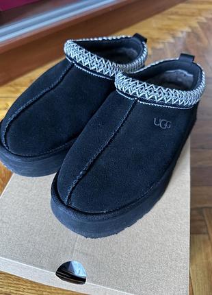 Жіночі уггі ugg чорні на платформі 39 розмір 25 см устілка