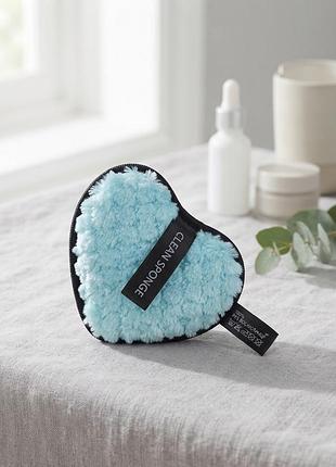 М'яка серветка-спонж для очищення обличчя у формі серця (clean sponge), розмір 10×9 см