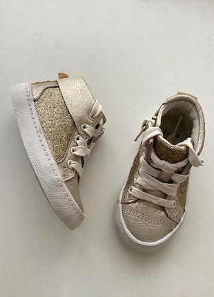 Дитячі кросівки clarks, 20 розмір, ідеальний стан