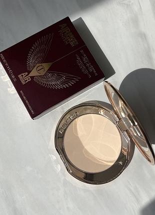Пудра charlotte tilbury airbrush flawless finish skin-perfecting micro-powder fair