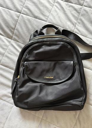Рюкзак жіночий calvin klein чорний нейлоновий міський