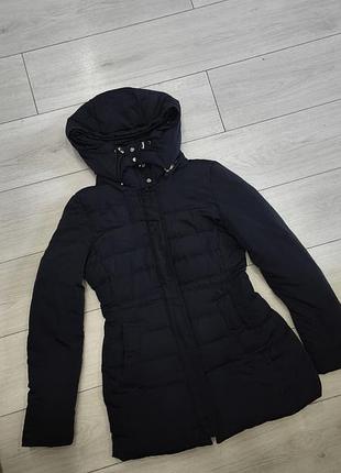 Пуховик жіночий zara чорний стьобаний з капюшоном