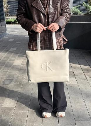 Шопер жіночий calvin klein світлий з логотипом