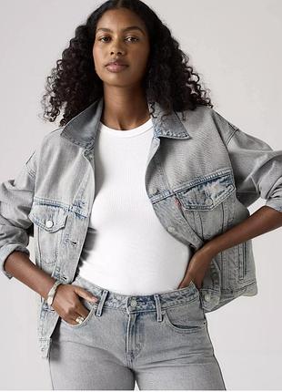 Жіноча джинсова куртка levi's