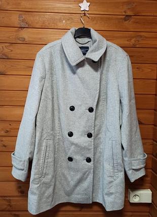 Красивое пальто с шерстью р.30