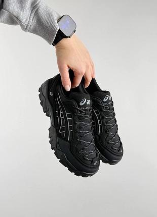 Asics gel-pickax w triple black 4