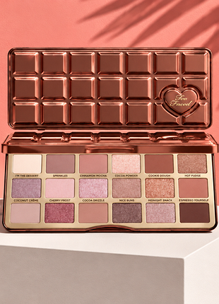 Chocolate nudes eye shadow palette
limited edition eye shadow palette
net wt. 0.63 oz. / 18.0 g.