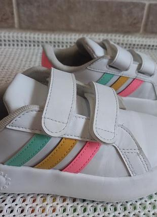 Кроссовки adidas 27р