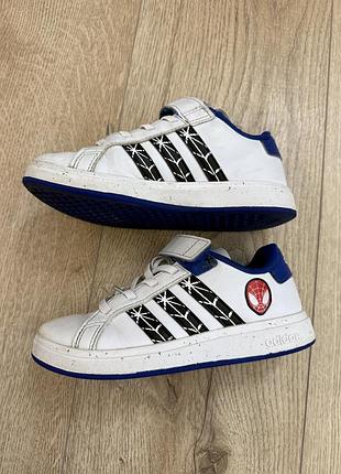 Кросівки дитячі adidas spider-man розмір 30