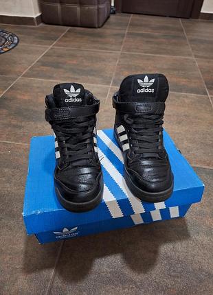 Кросівки adidas високі чорні 36 розмір