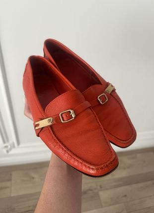 Жіночі лофери celine помаранчеві зі шкіри