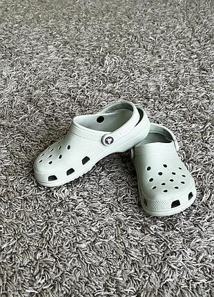 Босоніжки сандалі crocs 36-37 розміру