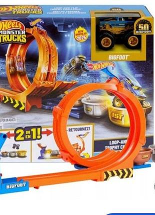 Ігровий набір hot wheels monster trucks loop-and-flip trophy challenge з машинкою bigfoot