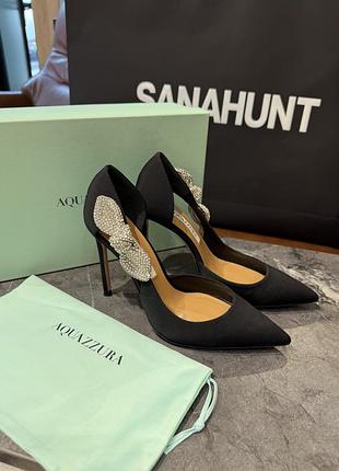 Жіночі туфлі aquazzura човники чорні зі стразами та бантом