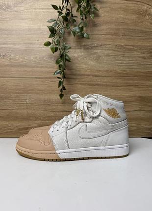 Жіночі кросівки jordan розмір 40