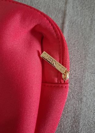 Косметичка clarins червона 4