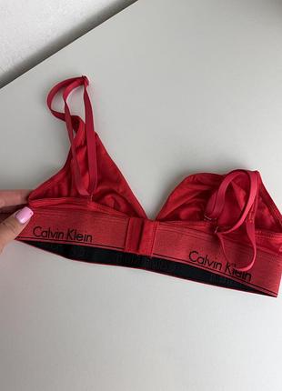 Топ calvin klein 4