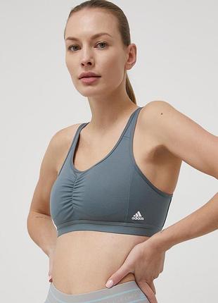 Сірий спортивний топ adidas оригінал бра з чашечками фітнес кофта майка all me