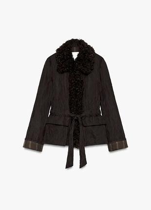 Куртка с воротником из искусственного меха и поясом zw collection