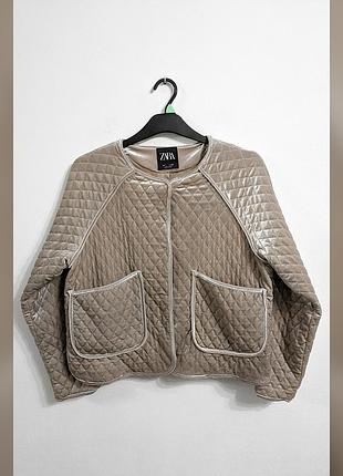 Куртка об'ємна zara