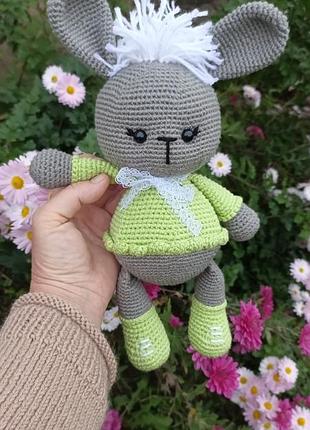 Вязаный зайчик, игрушка ручной работы заяц, зайка, мягкая игрушка.
