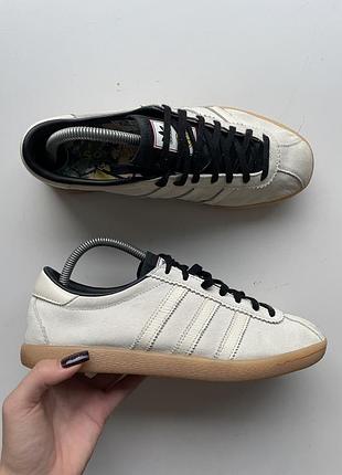 Кросівки manchester united x adidas stone roses tobacco